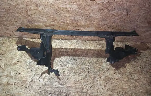 BMW X5 E53 Radiator support slam panel
