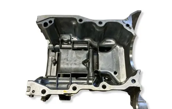 Toyota Yaris XP210 Oil sump 