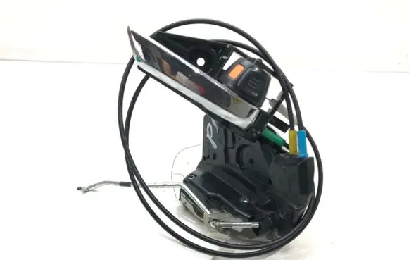 Suzuki Baleno IV Front door lock
