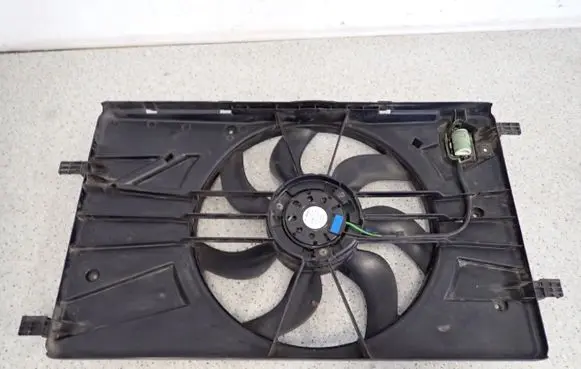 Chevrolet Orlando Air conditioning (A/C) fan (condenser) 