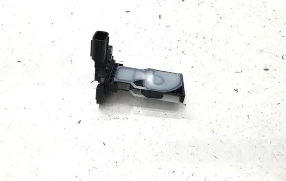 Lexus LBX Mass air flow meter AFH70M132 2220424010