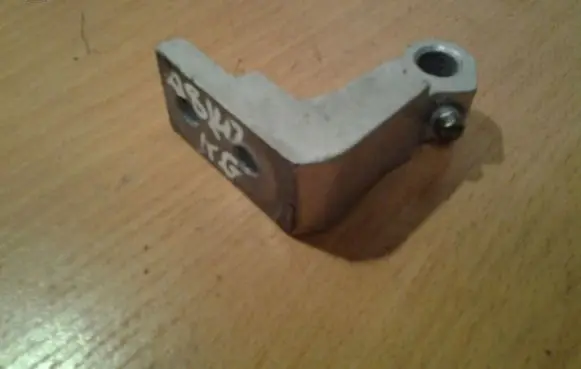 Audi A8 S8 D3 4E Rear door upper hinge XS42104