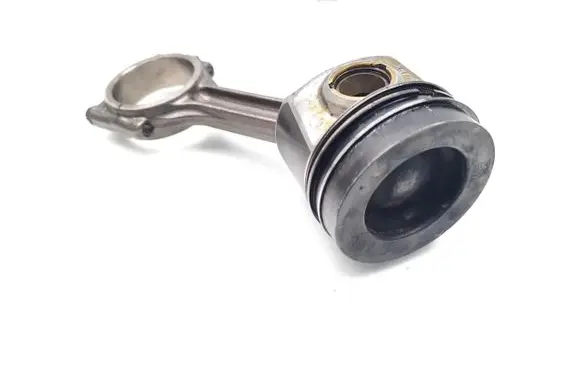 Volkswagen Golf VII Piston with connecting rod CRB