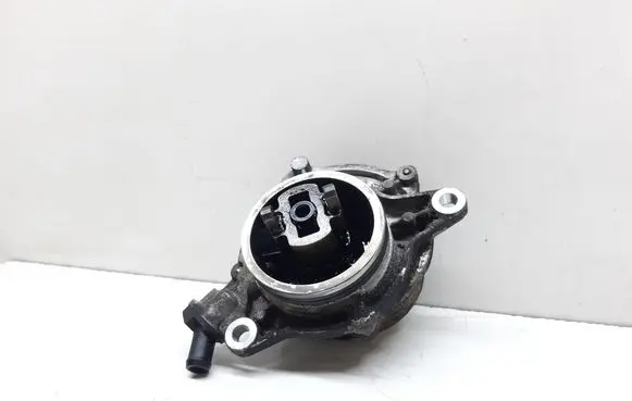 BMW X3 E83 Vacuum pump