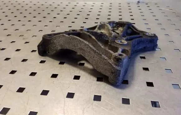 Opel Antara Engine mounting bracket