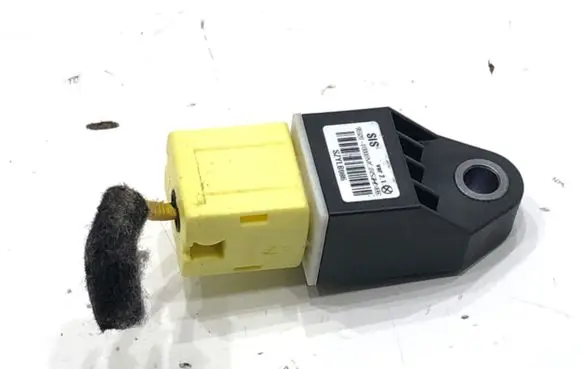 Hyundai Elantra Airbag deployment crash/impact sensor 95920-0U00M