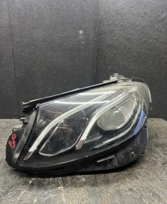Mercedes-Benz E W213 Headlight/headlamp A2139063904
