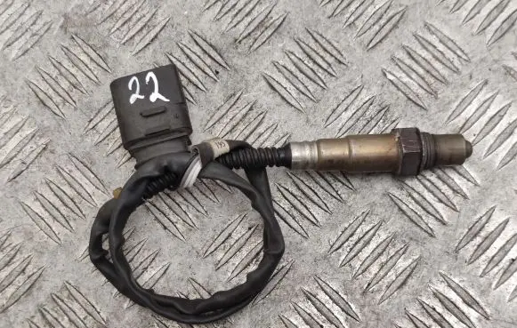 Audi A4 S4 B5 8D Lambda probe sensor 030906262L 0258006422