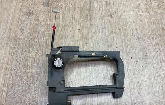 BMW 5 E39 Front door exterior handle/bracket 