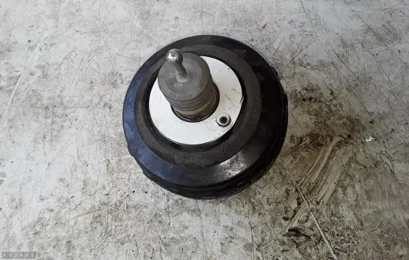 Opel Astra J Brake booster 13338057