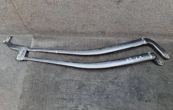 Audi A6 S6 C4 4A Front wiper blade arm 8Z1955407B