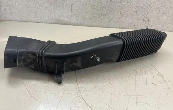 BMW 5 F10 F11 Air intake duct part 7811597 19385510 446317607