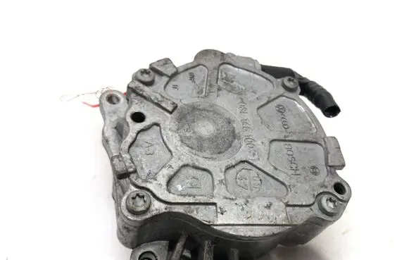 Skoda Superb B6 (3T) Vacuum pump 03L145100