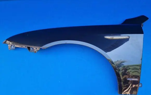 Alfa Romeo Brera Fender 