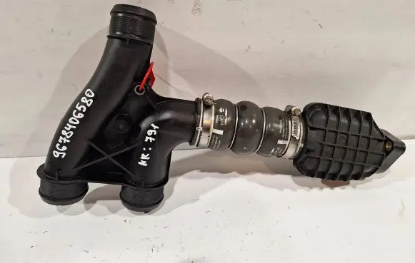 Peugeot 208 Intercooler hose/pipe 9678406580