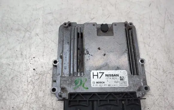 Nissan Qashqai+2 Engine control unit/module 23710BB58E