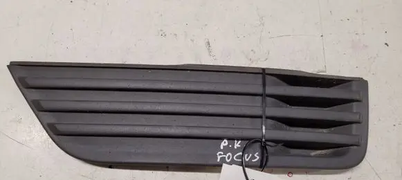 Ford Focus Front bumper lower grill 4M5119953BE