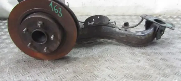 Nissan X-Trail T32 Rear wheel hub spindle/knuckle 