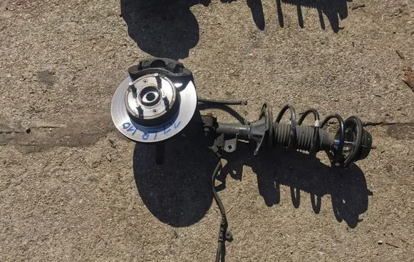 Hyundai i10 Front shock absorber/damper