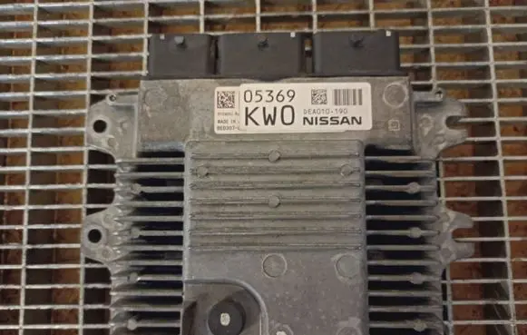 Nissan Qashqai+2 Air suspension control unit module (rear) DEA010190 05369KWO