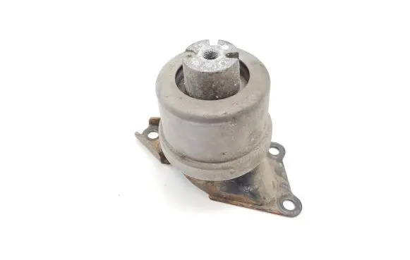 Volkswagen Transporter - Caravelle T5 Engine mount bracket 7H0199256H
