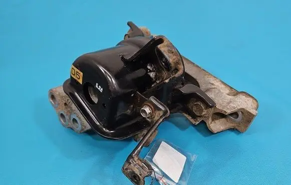 Toyota RAV 4 (XA40) Engine mount vacuum valve IMPRK1565007