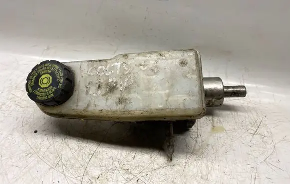 Mitsubishi Colt Master brake cylinder