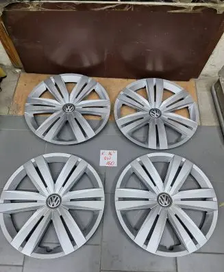 Volkswagen Touran III R16 wheel hub/cap/trim 5TA601147