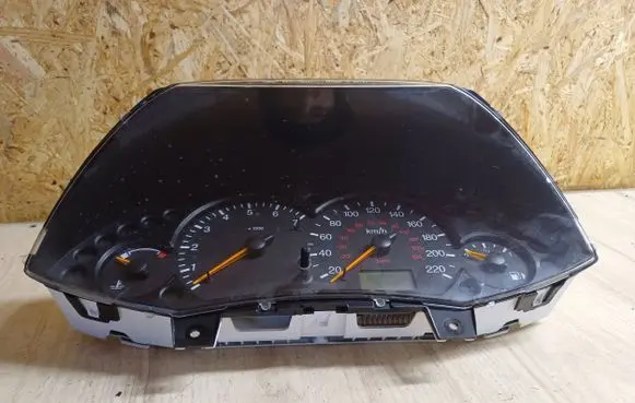 Ford Focus Speedometer (instrument cluster) 98AP10841 9884
