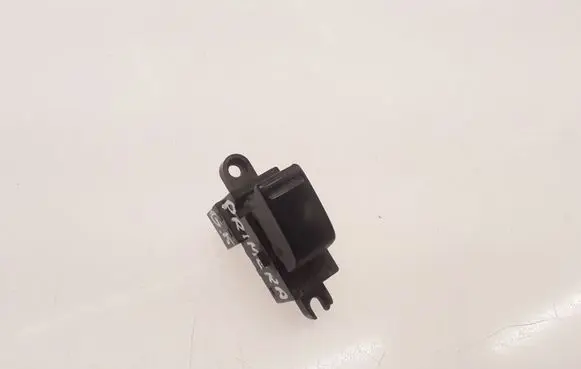 Nissan Primera Electric window control switch 25411AV600
