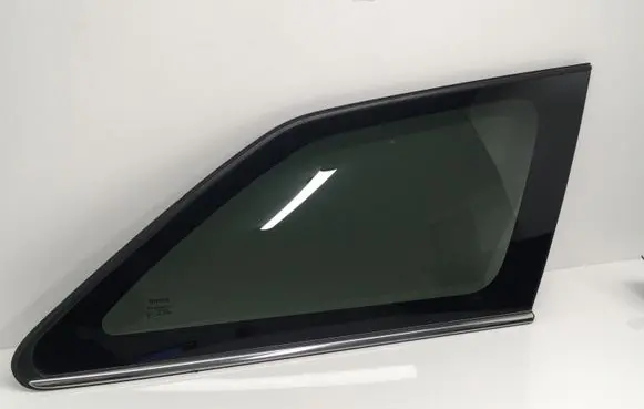 Toyota RAV 4 (XA40) Rear vent window glass 43R001595