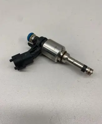 KIA Ceed Fuel injector 353102B110