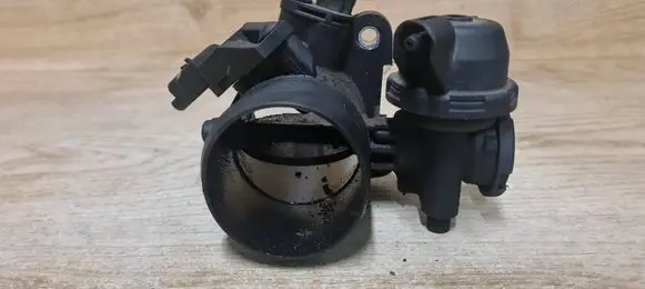 Volvo V50 Throttle valve 9647474880