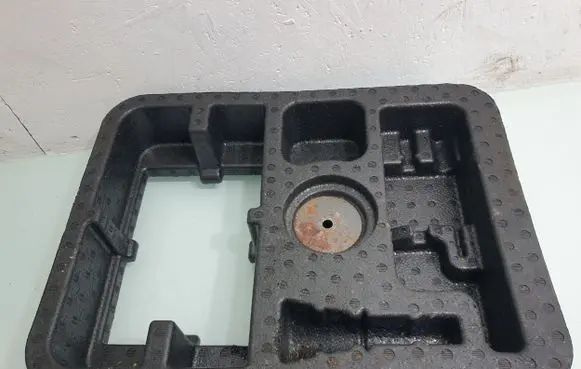Jeep Compass Tool box 04726588AB