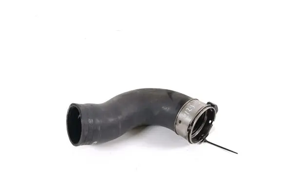 Volvo V60 Intercooler hose/pipe 32222269