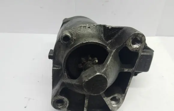 Renault Scenic I Starter motor 105119C