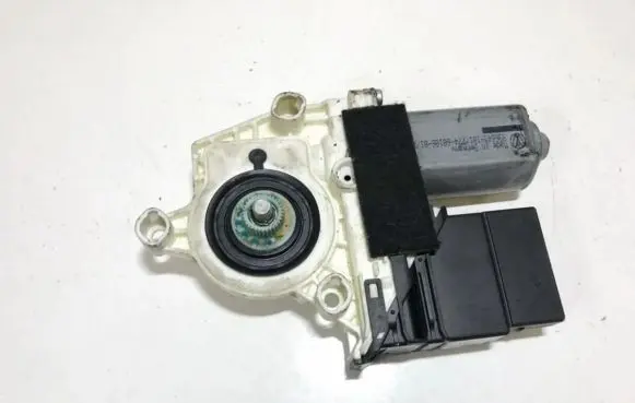 Seat Altea XL Rear door window regulator motor 5p0839461a 1k0959703e