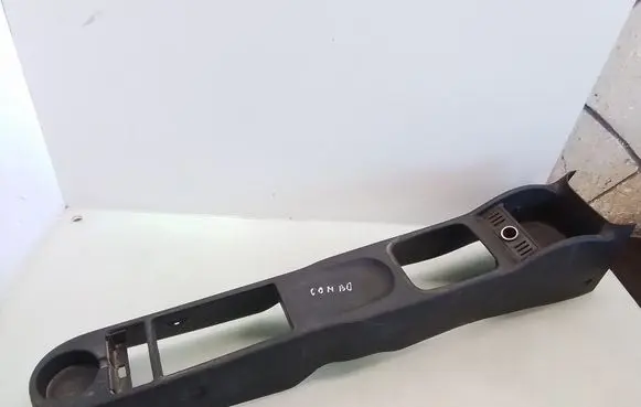 Opel Combo C Center console