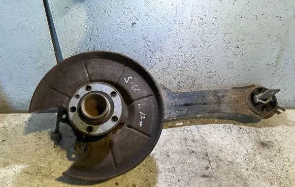 Volvo S60 Rear wheel hub