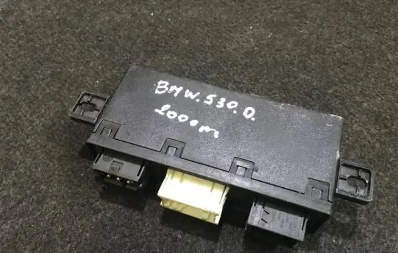 BMW 5 E39 Comfort/convenience module 613569042559 61.35-6904255.9