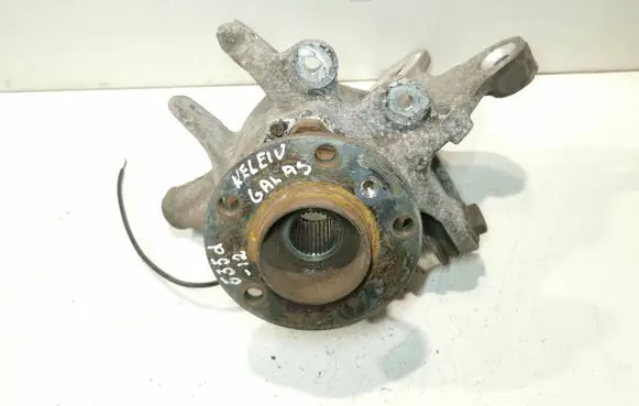 BMW 5 F10 F11 Rear wheel hub 6796099