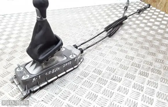 Audi A1 Gear shifter/selector 6C0711049F