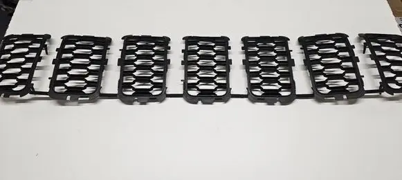 Jeep Grand Cherokee WL Front grill 