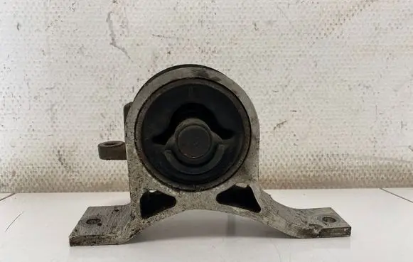 Nissan Murano Z50 Engine mount bracket 11210CA000 11210CA00A 11210CA00B