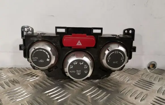 Subaru Impreza III Climate control unit 72311SC090