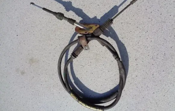 Hyundai Terracan Gear shift cable linkage