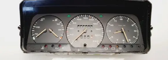 Volkswagen PASSAT B3 Speedometer (instrument cluster) 357919059AC 6305042002 5220032310