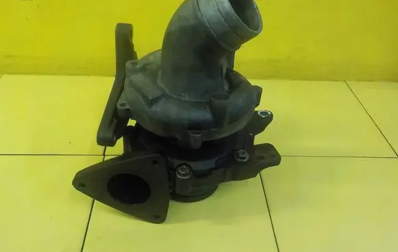Volkswagen Touareg I EGR thermostat 070145701Q 6SP94