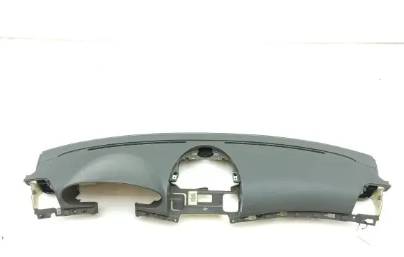 Mercedes-Benz E W211 Dashboard