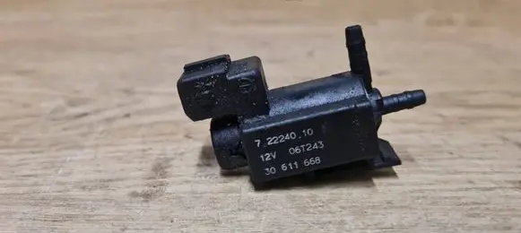 Volvo S80 Turbo solenoid valve 72224010